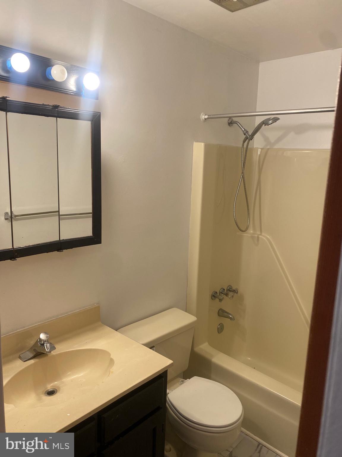 CHELTENHAM - Residential