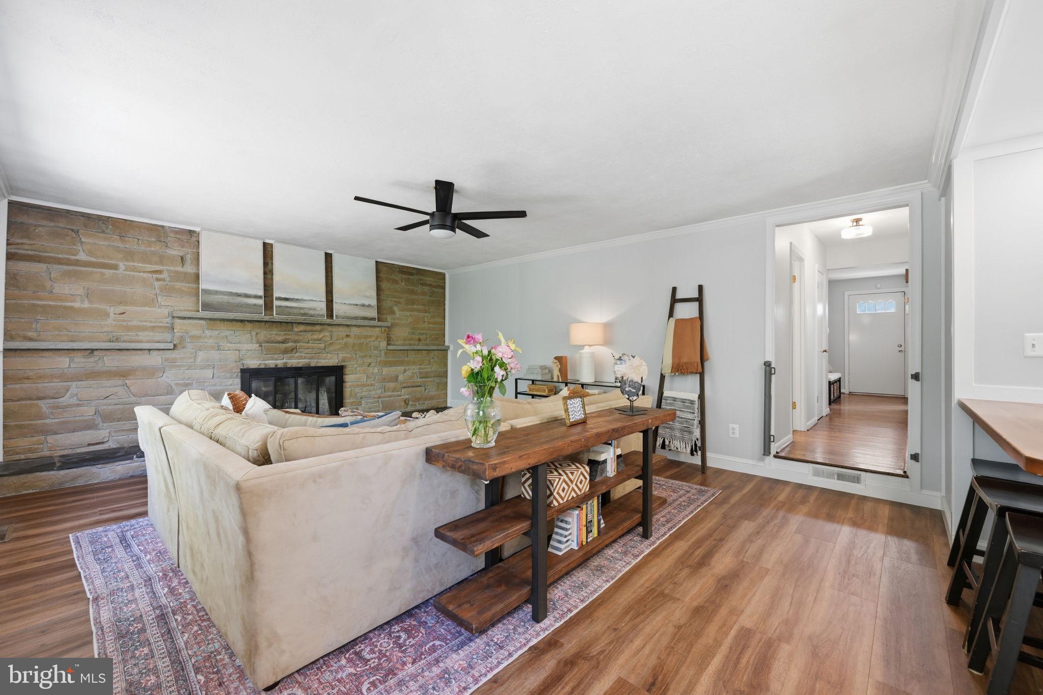 WILLOWDALE - Residential