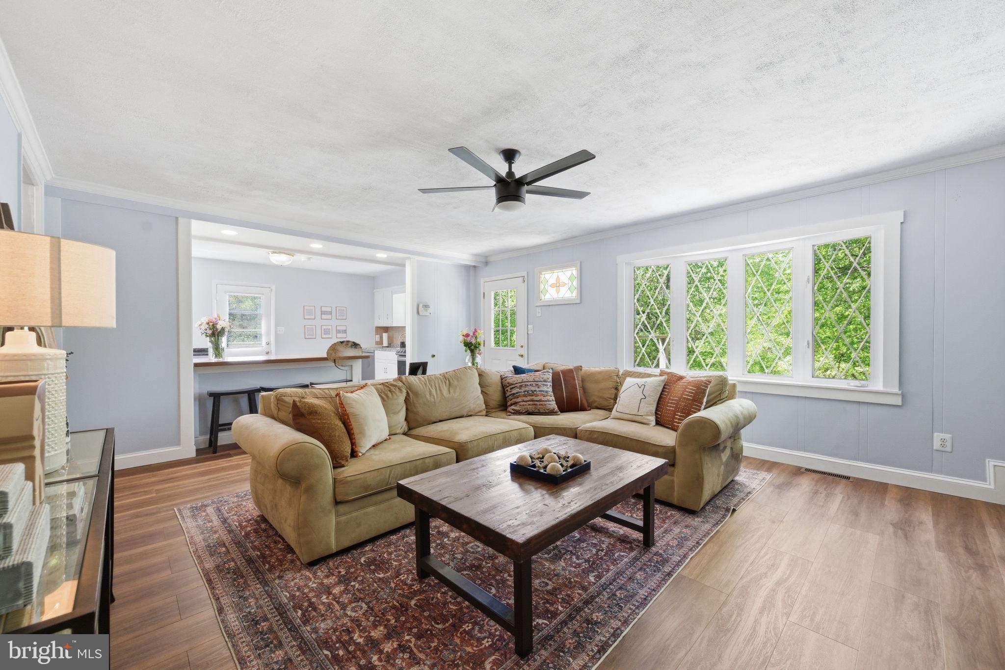 WILLOWDALE - Residential