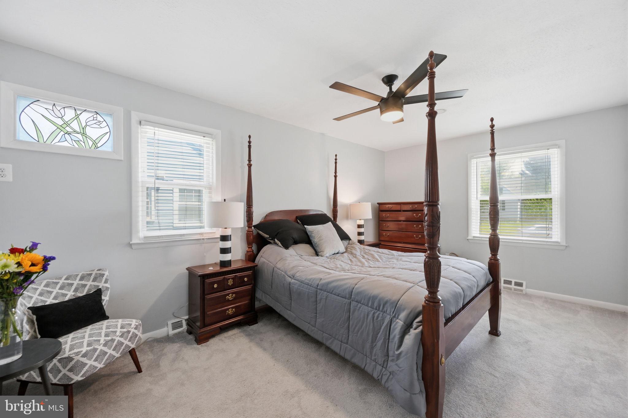 WILLOWDALE - Residential