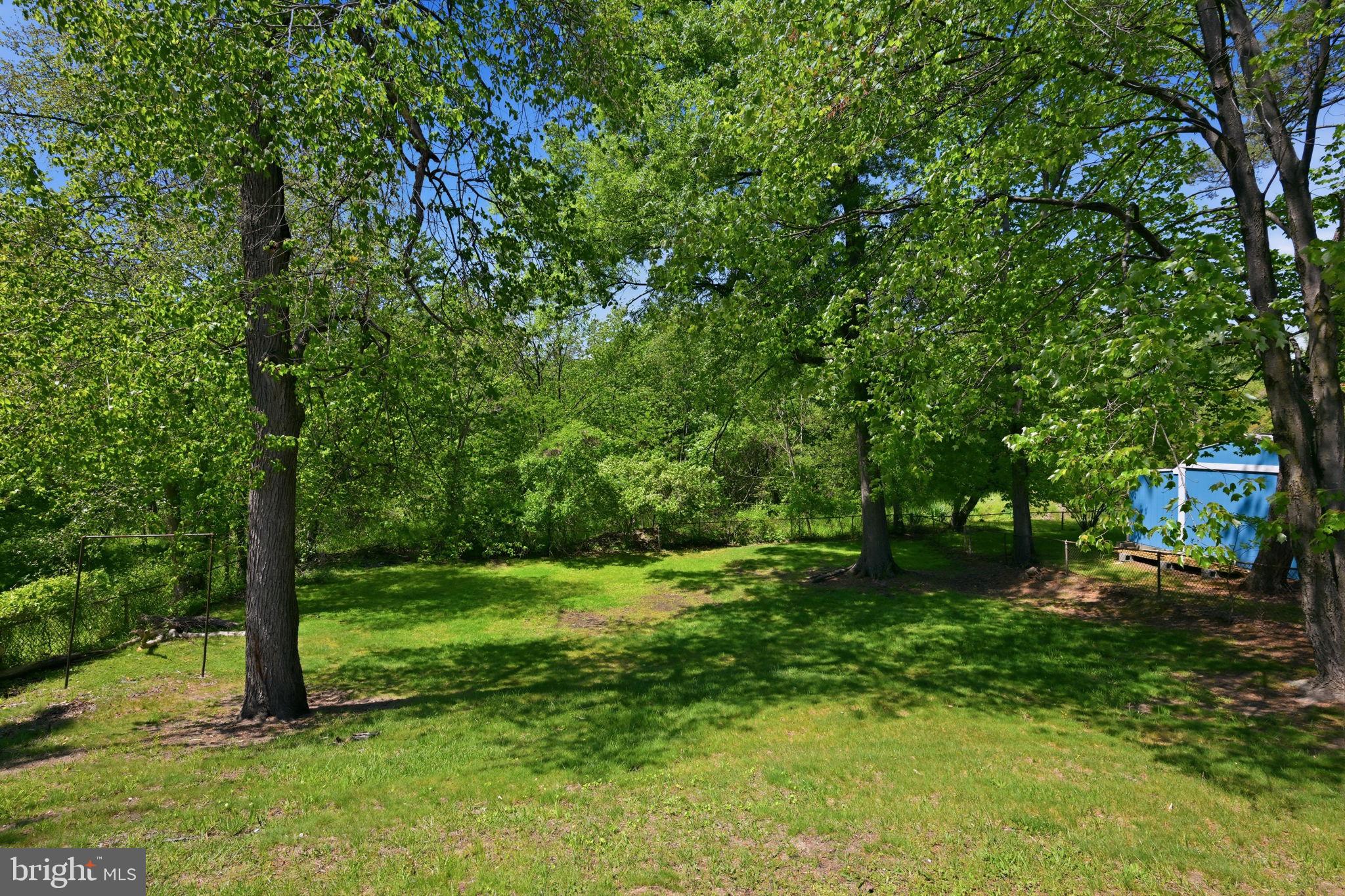 WILLOWDALE - Residential