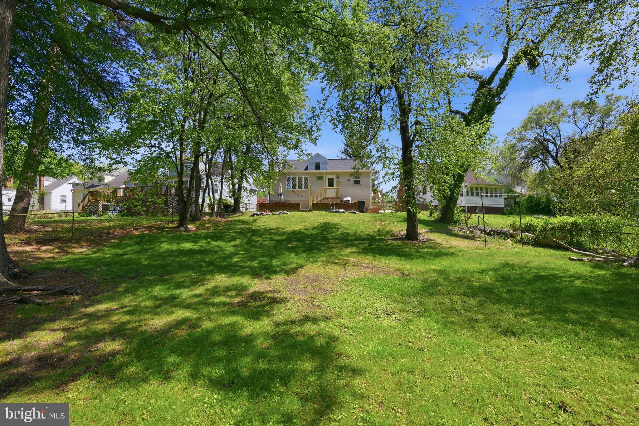 WILLOWDALE - Residential