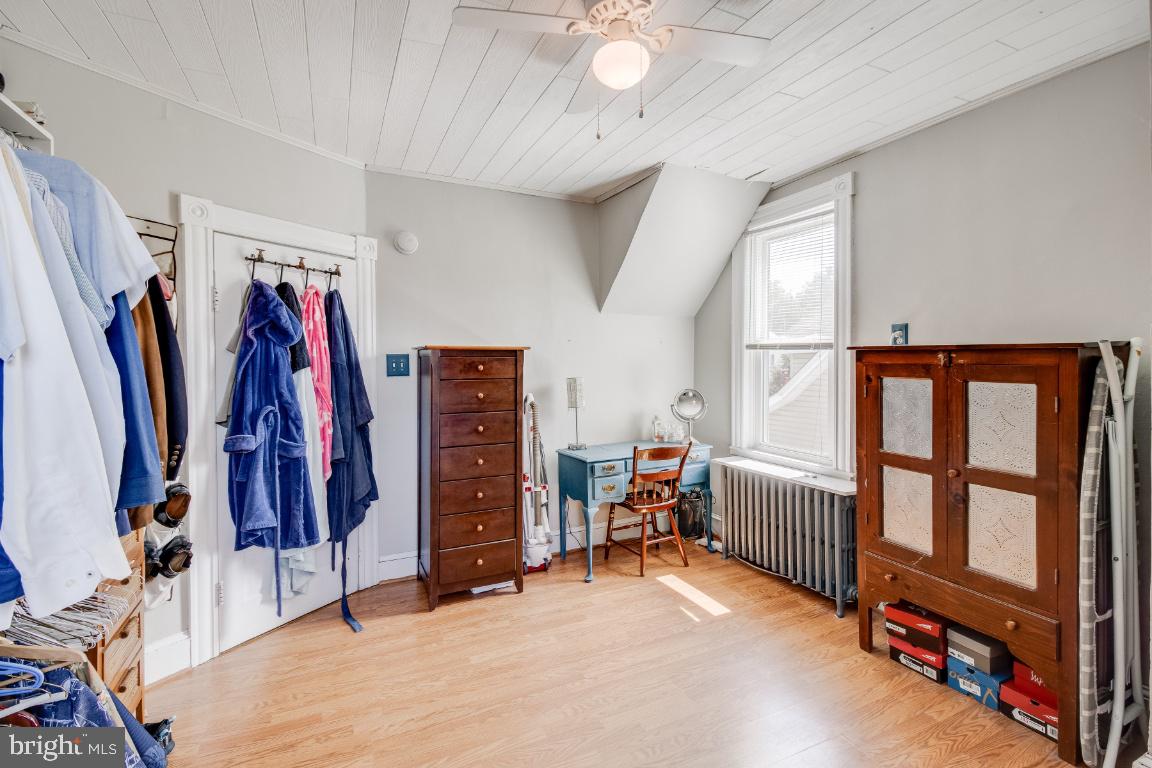 LAURAVILLE HISTORIC DISTRICT - Residential