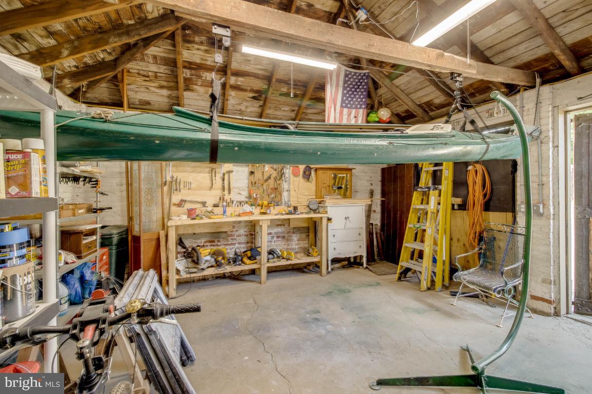 LAURAVILLE HISTORIC DISTRICT - Residential