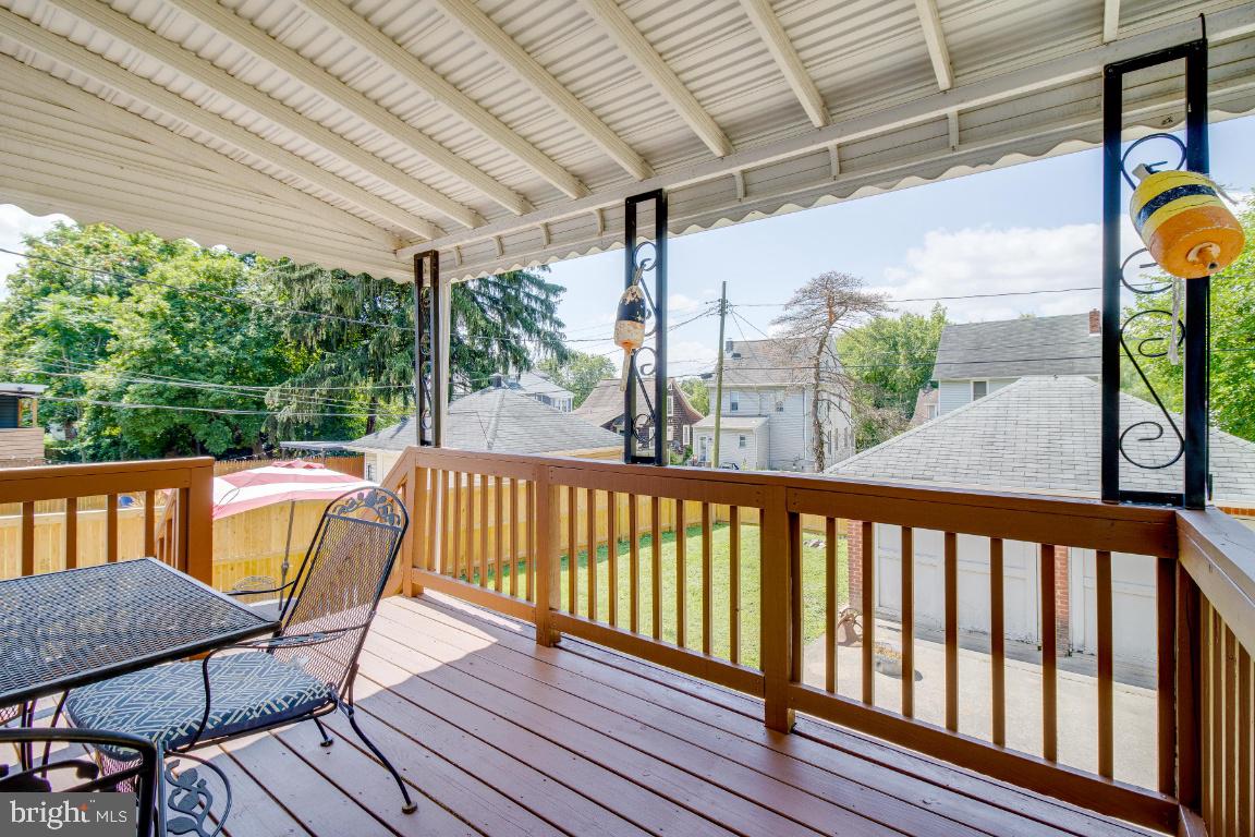 LAURAVILLE HISTORIC DISTRICT - Residential