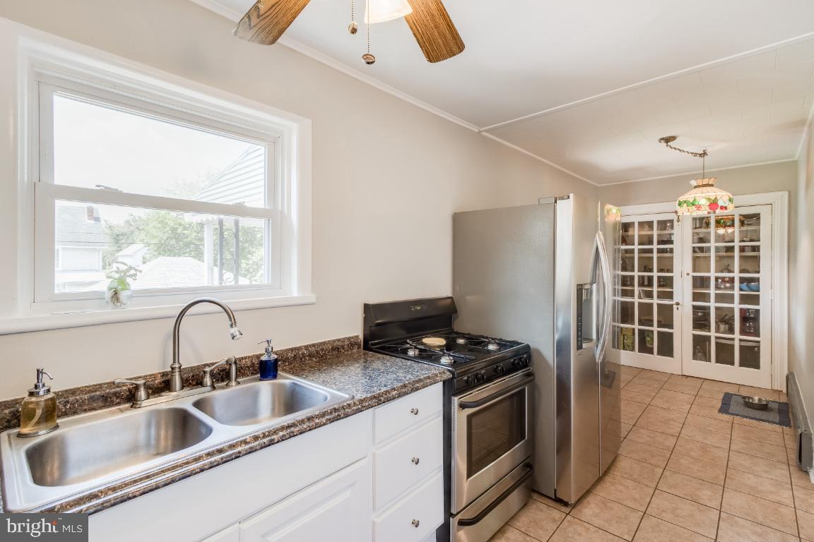 LAURAVILLE HISTORIC DISTRICT - Residential