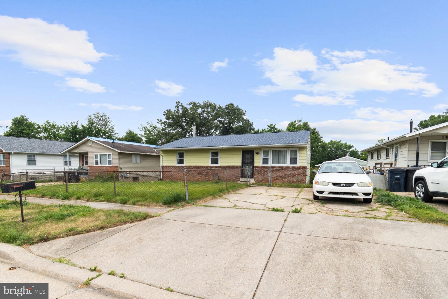 WHITE HOUSE HEIGHTS - Residential