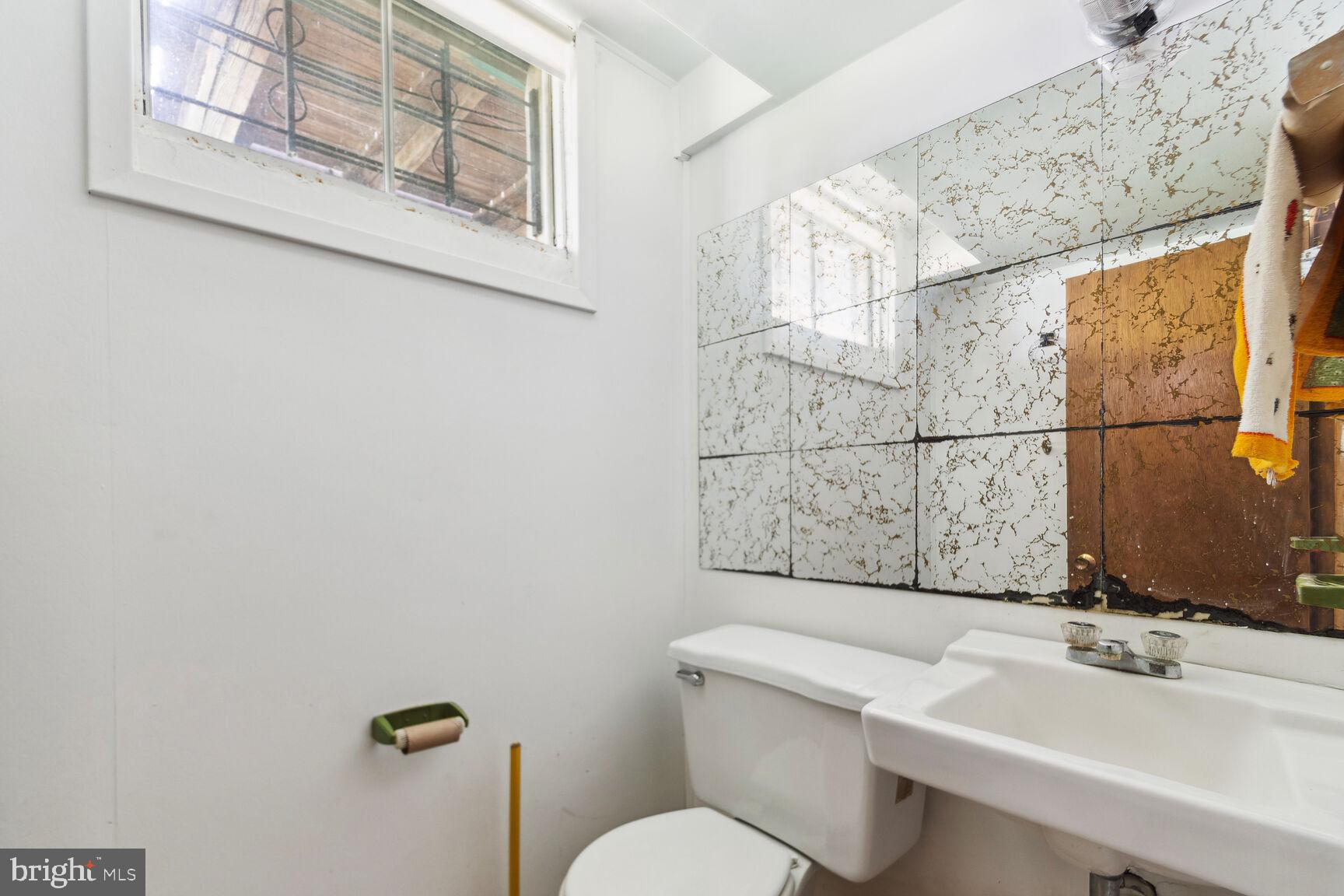 WHITE HOUSE HEIGHTS - Residential