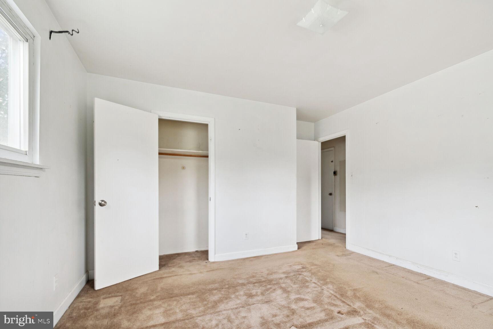 WHITE HOUSE HEIGHTS - Residential