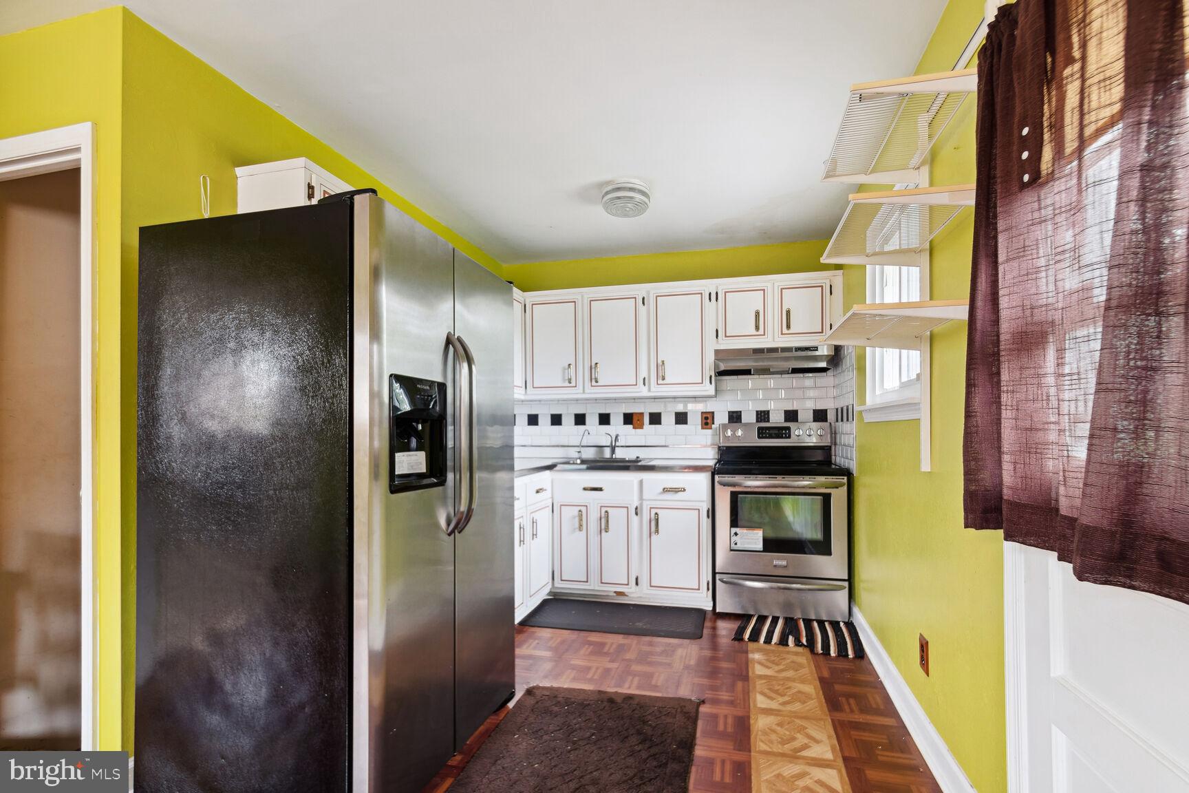 WHITE HOUSE HEIGHTS - Residential