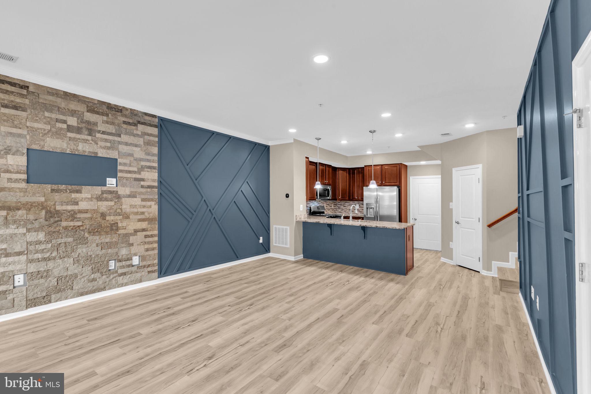 6464 WALCOTT LANE