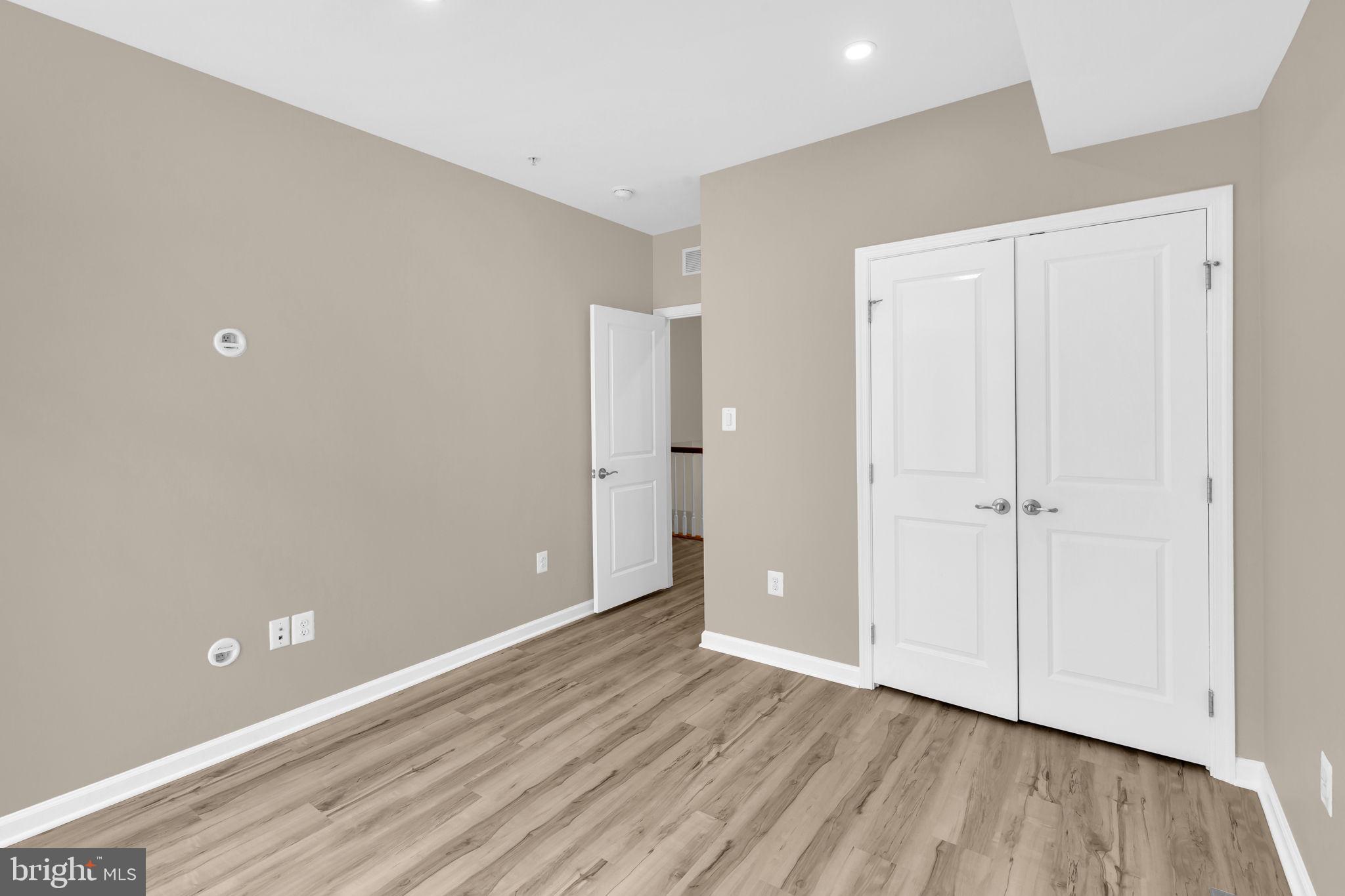 LINTON AT BALLENGER - Residential