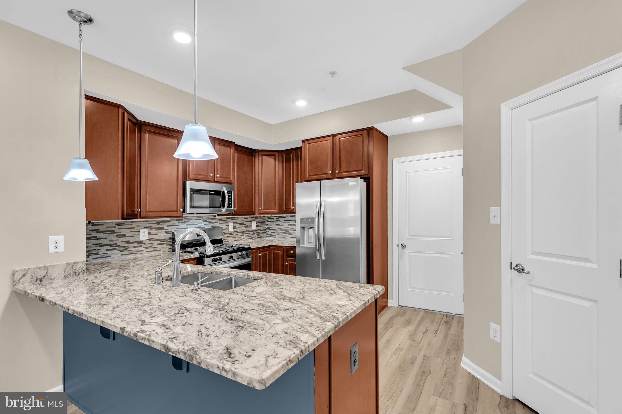 LINTON AT BALLENGER - Residential