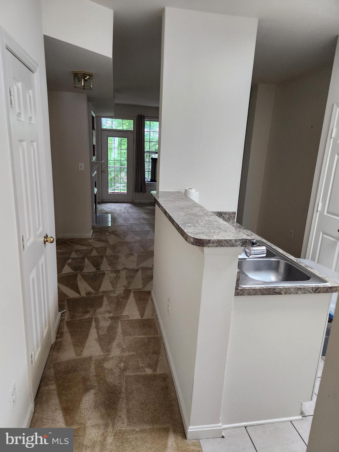 WESTBRIAR PLAZA - Residential Lease