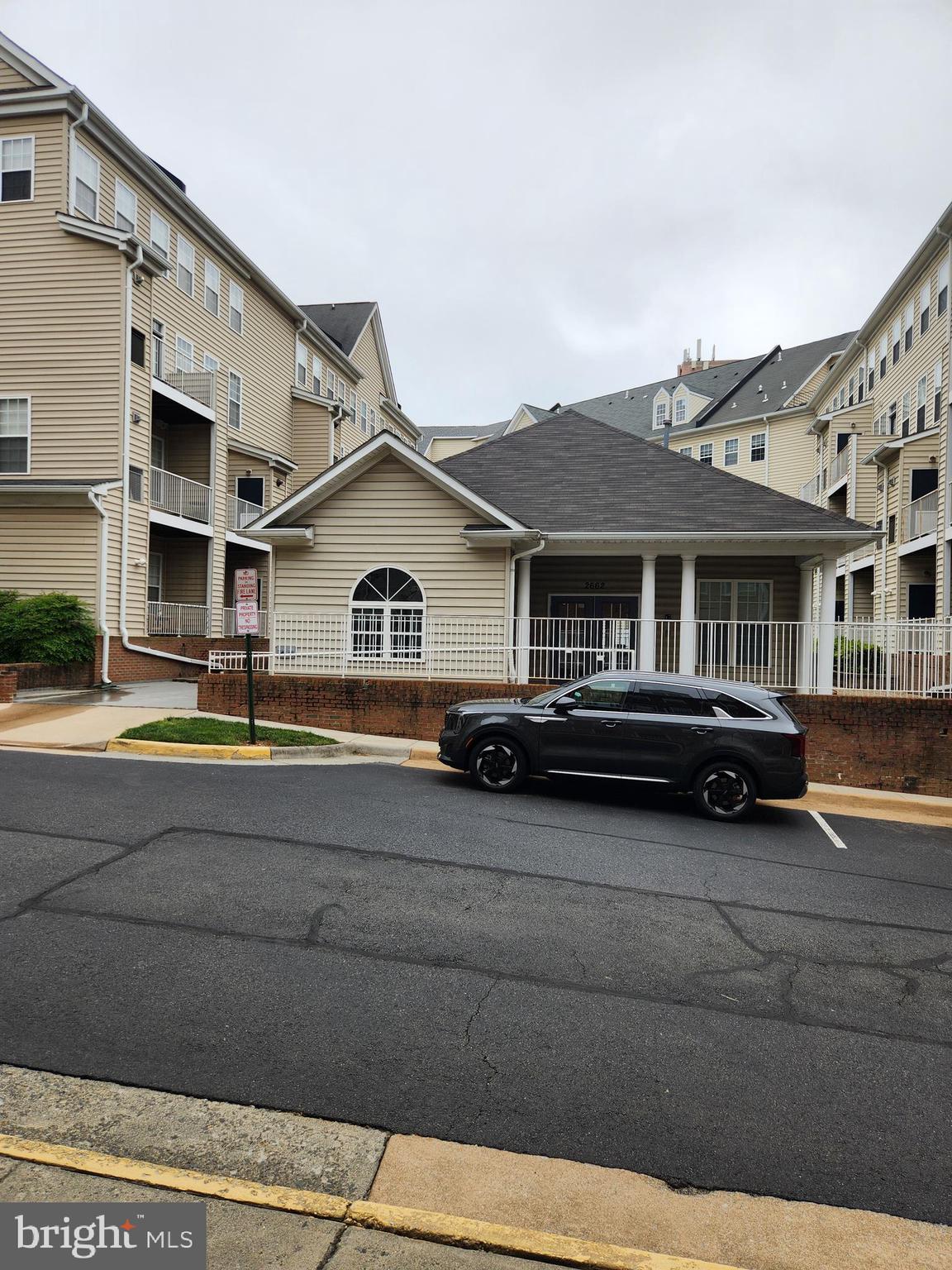 WESTBRIAR PLAZA - Residential Lease