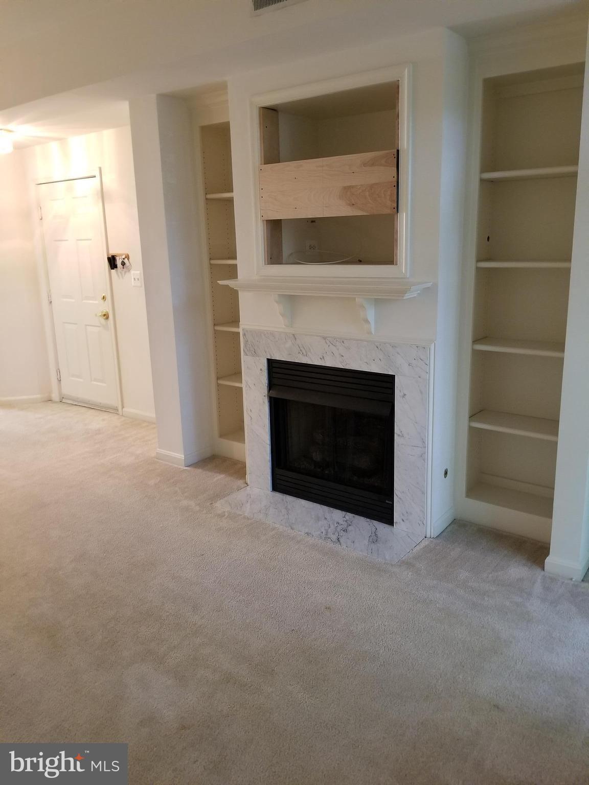 WESTBRIAR PLAZA - Residential Lease