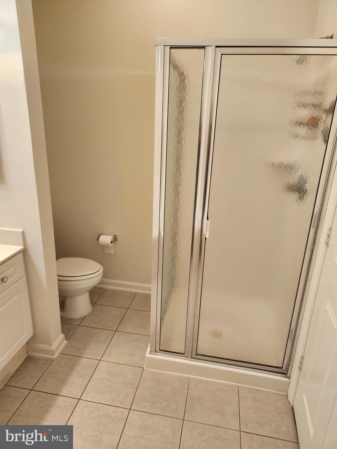 WESTBRIAR PLAZA - Residential Lease