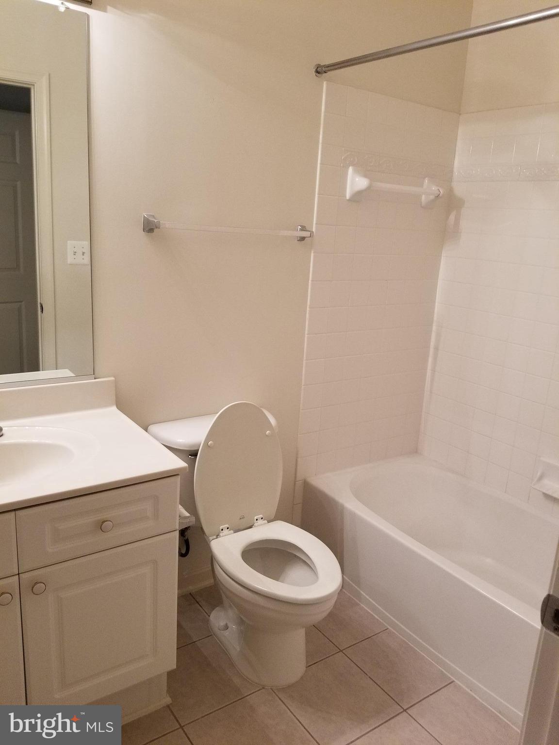 WESTBRIAR PLAZA - Residential Lease