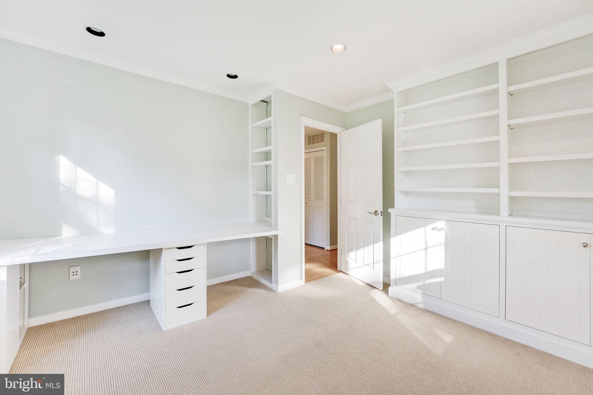 GREENBRIAR - Residential Lease