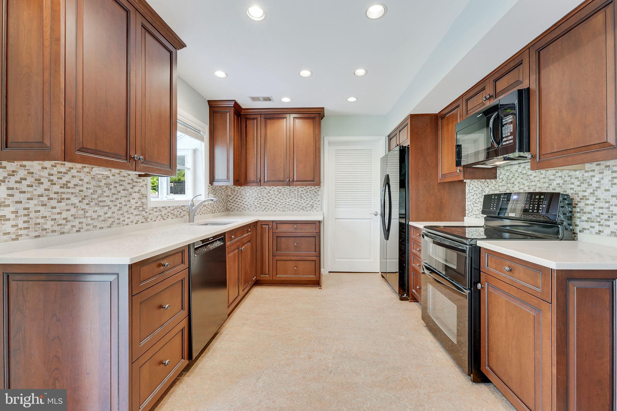 GREENBRIAR - Residential Lease