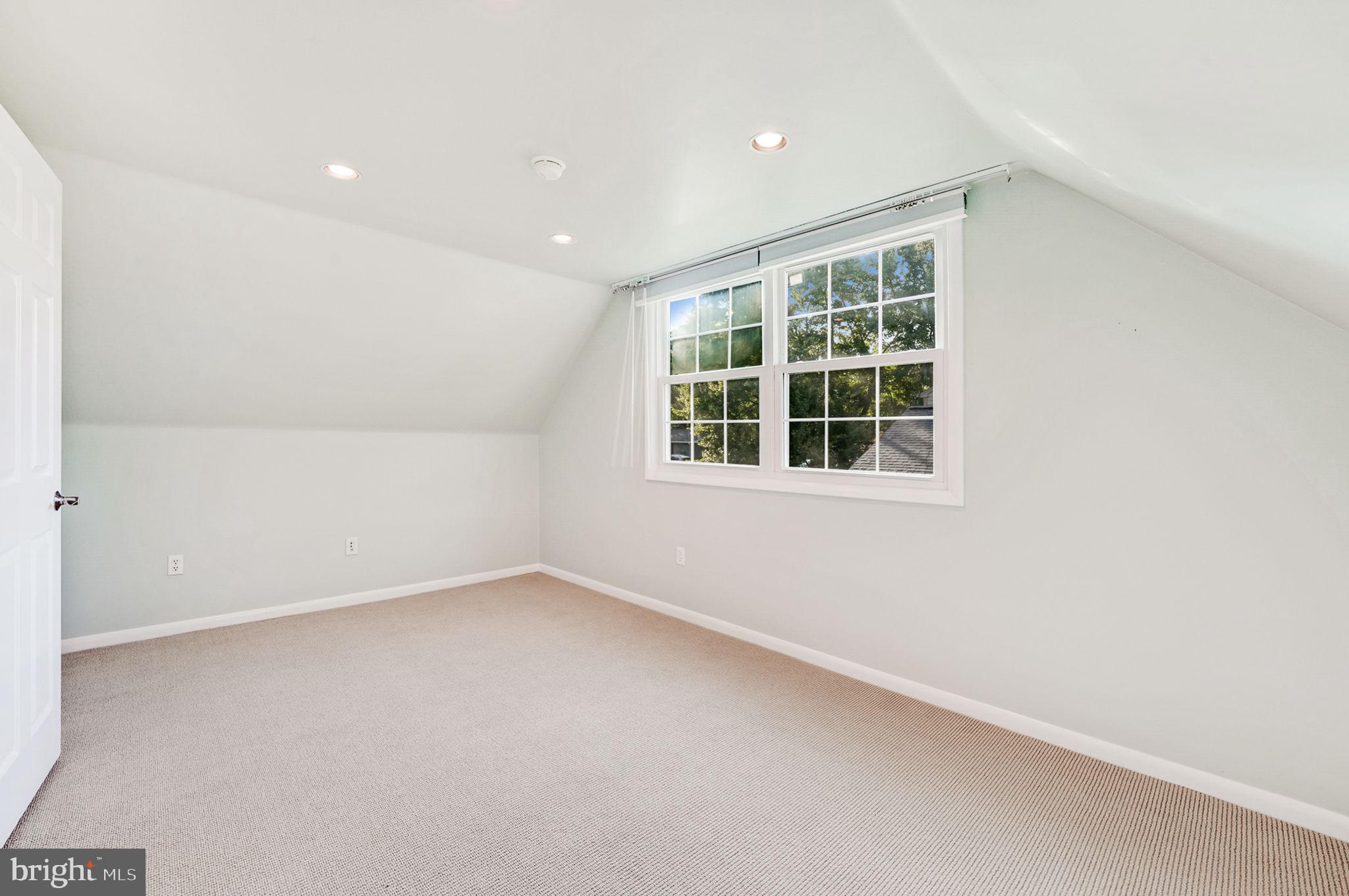 GREENBRIAR - Residential Lease