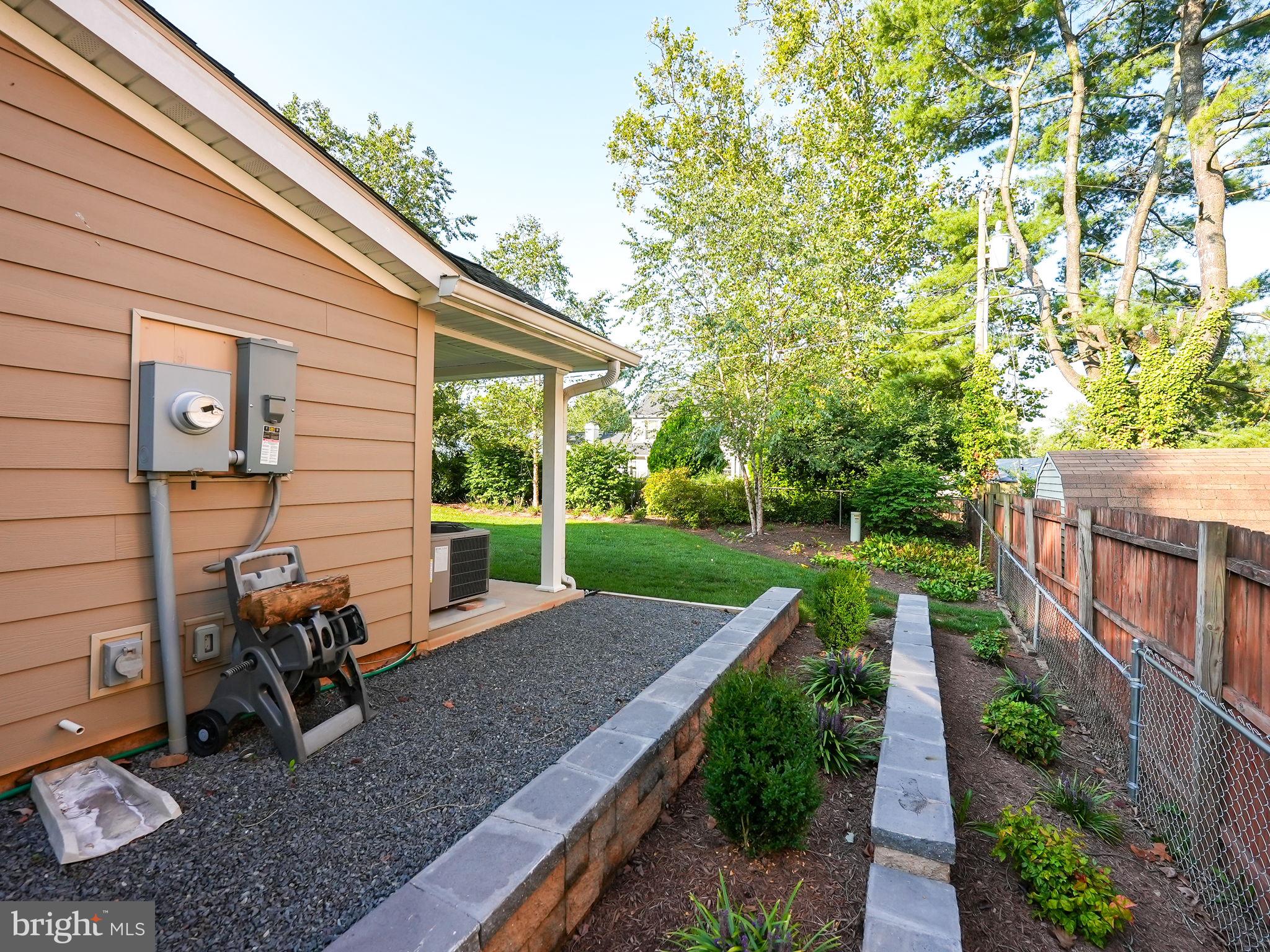 GREENBRIAR - Residential Lease