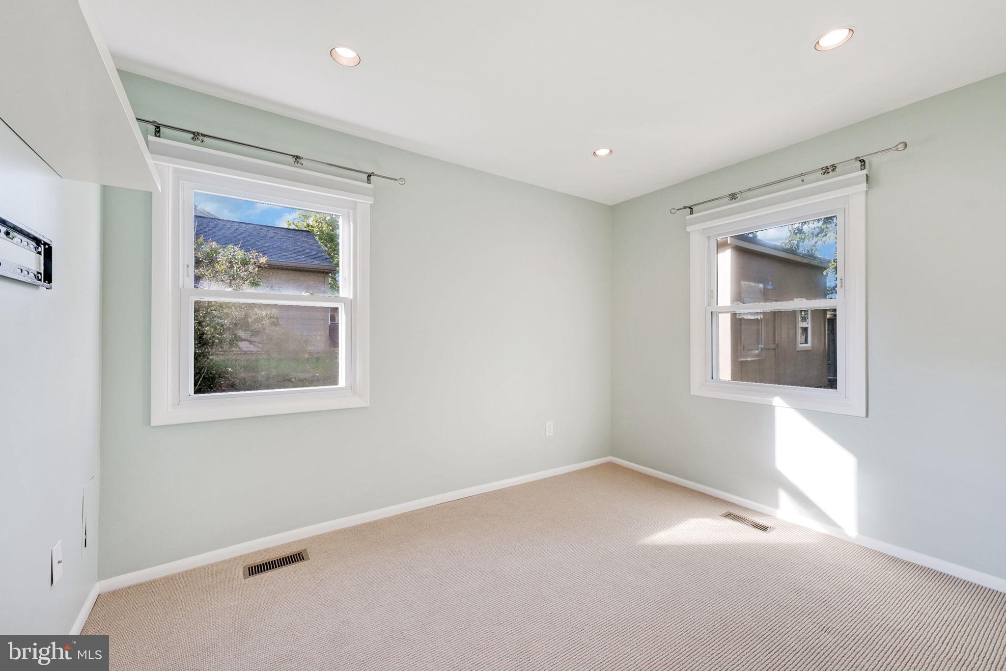 GREENBRIAR - Residential Lease