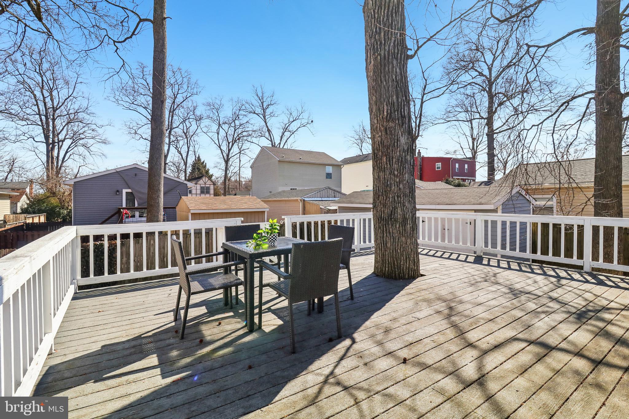 LONDONTOWN - Residential