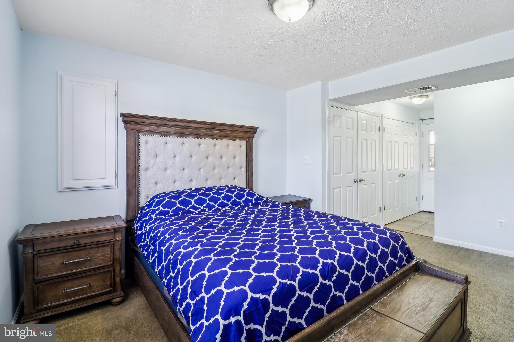 LONDONTOWN - Residential