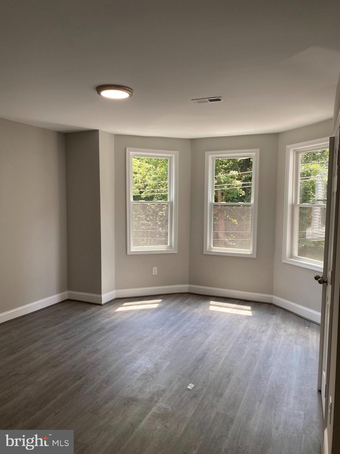 WOODBERRY - Residential Income