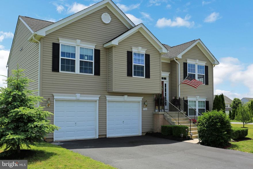 A must see! Beautiful, well maintained home located in the sought after Shadow Creek subdivision and Greencastle-Antrim School District on a large corner lot! Split level with 3 beds, 2 baths and a large 2car garage. Lower level has walkout and is finished with roughed in bath waiting on your special touch. Spacious kitchen w/knockout in the front for extra dining space. Vaulted ceiling in the living room. Brand new roof   April 2019!!!Don't miss this one! Only minutes from Rt. 81, PA/MD line without the noise! Convenient to Chambersburg and Hagerstown, shopping and dining. Bring Offers!