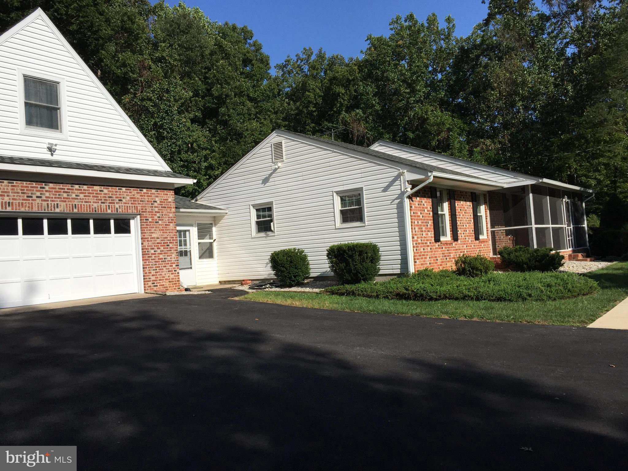 OCCOQUAN RIVER HILLS - Residential Lease
