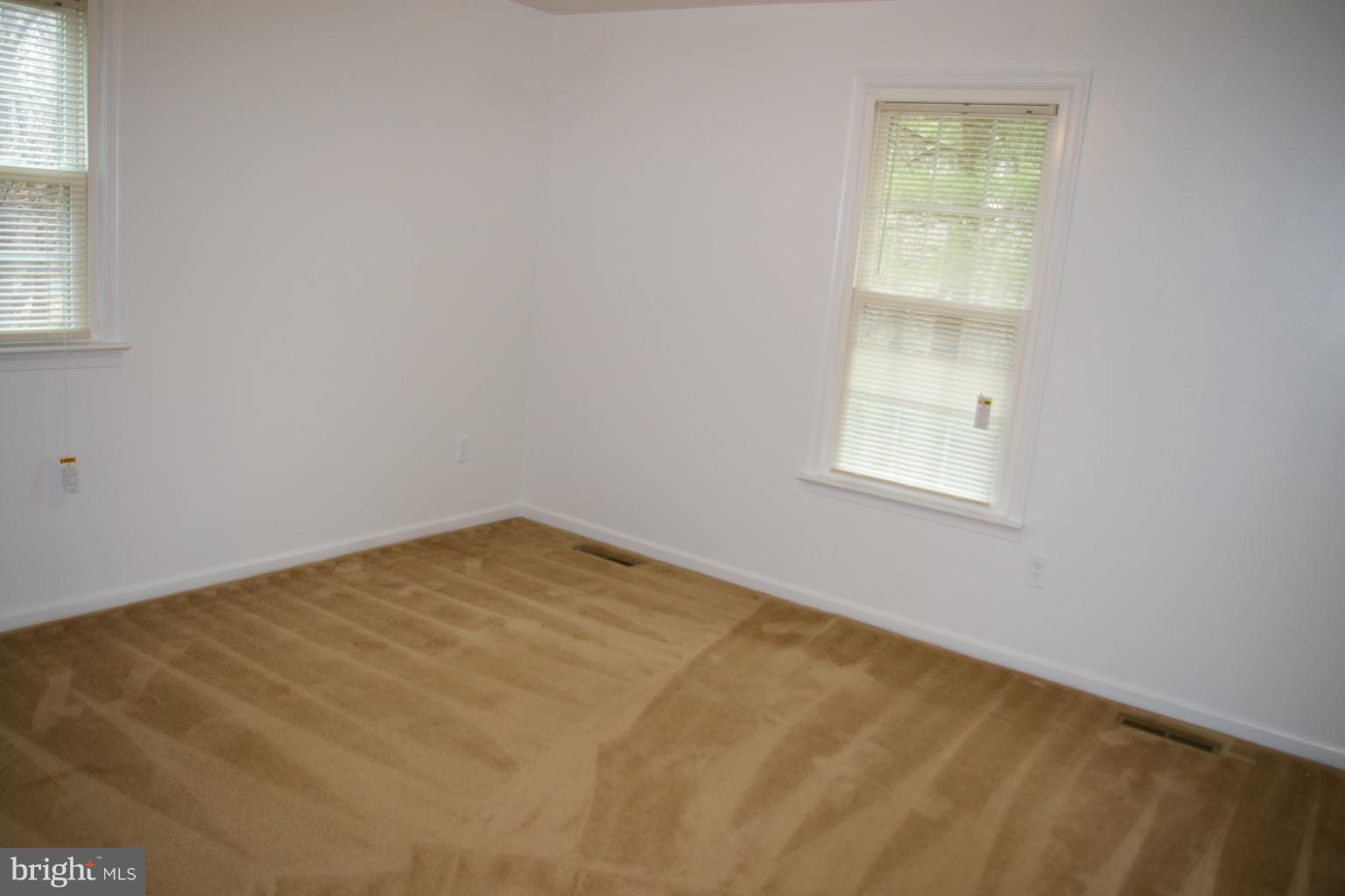 OCCOQUAN RIVER HILLS - Residential Lease