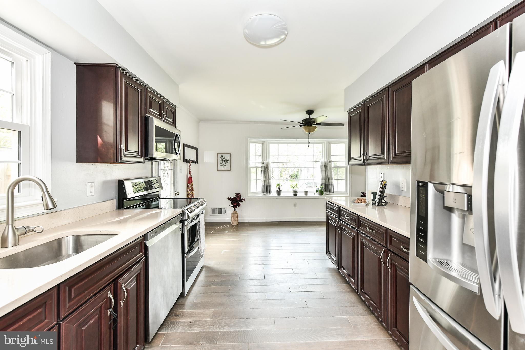 SURREY SQUARE - Residential Lease