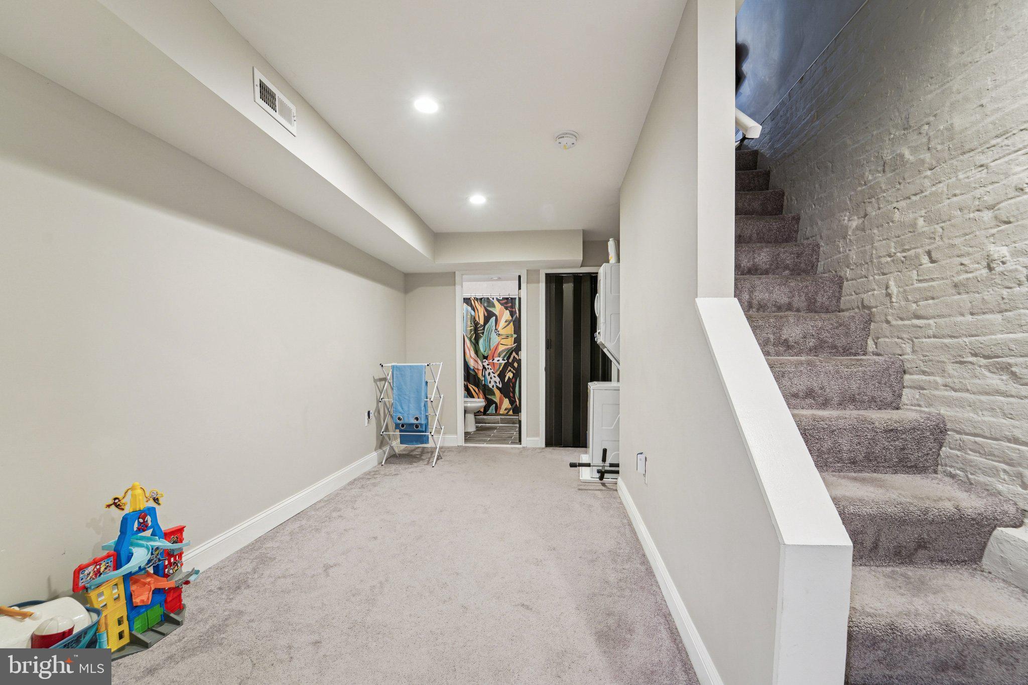 PATTERSON PARK - Residential