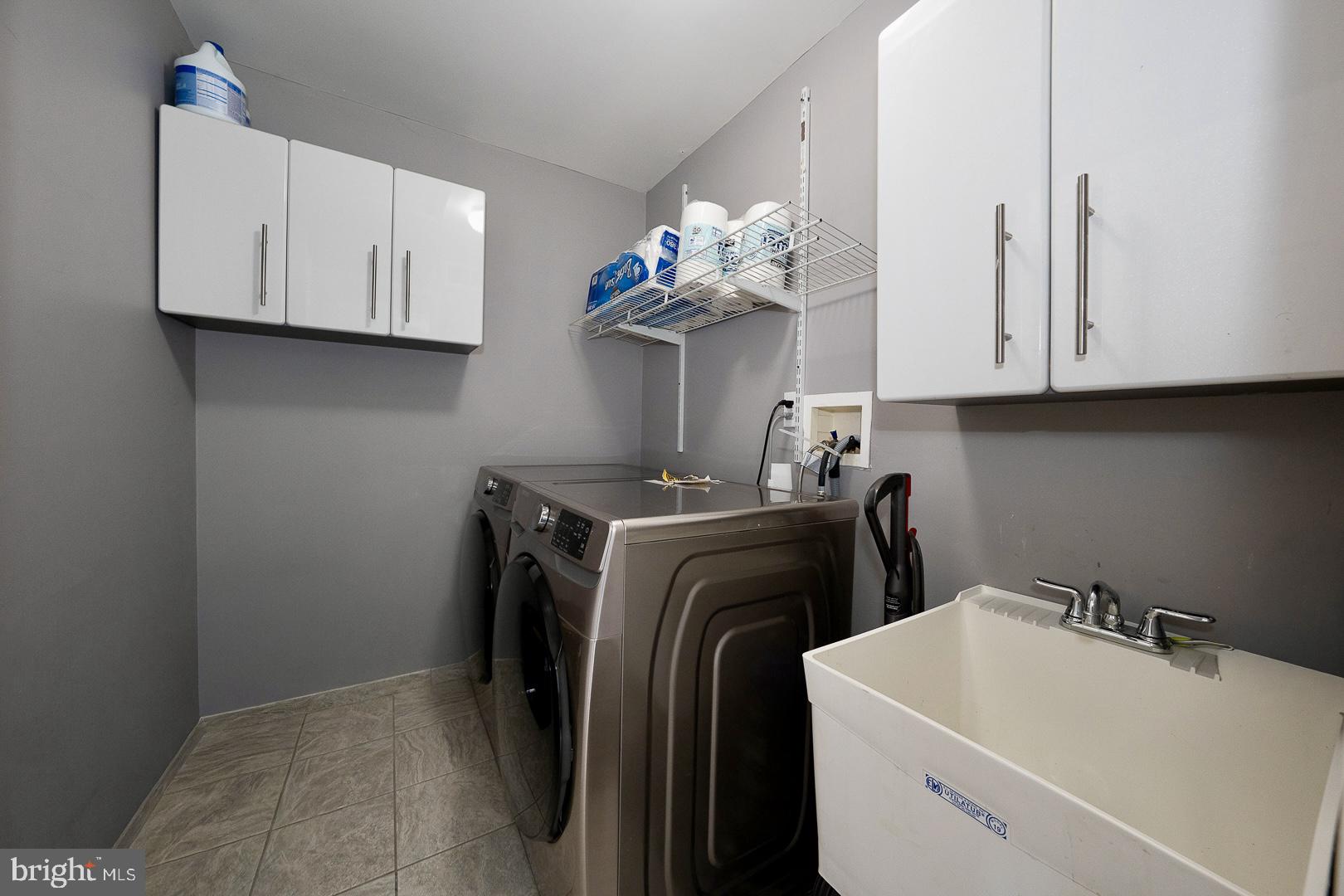 BRANDYWINE @ THORN - Residential