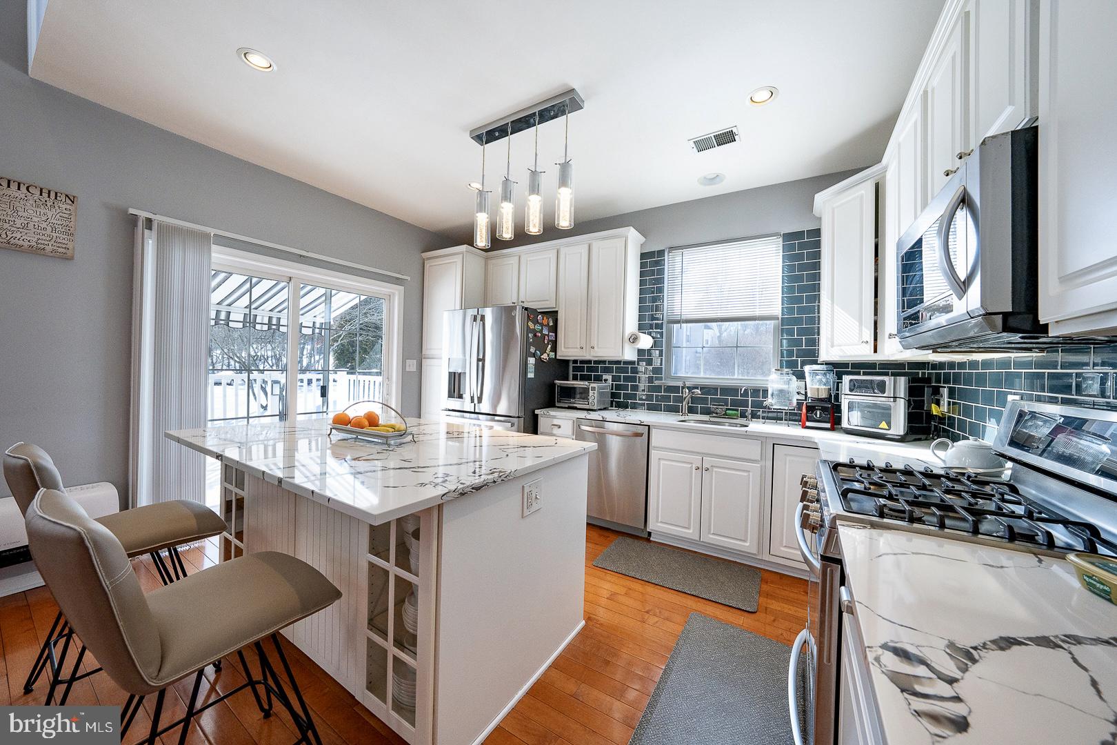 BRANDYWINE @ THORN - Residential