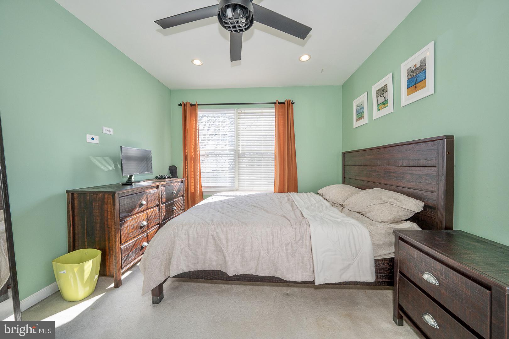 BRANDYWINE @ THORN - Residential