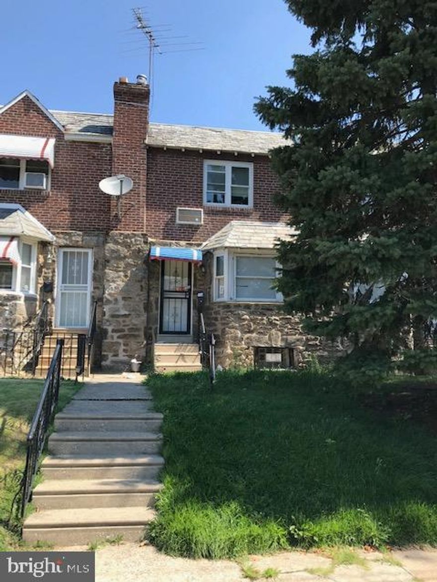 2 bedroom , move in condition , close to shopping, public transportation , full finished basement , garage converted for more basement space ! . New paint t/o and new carpets. Updated modern bathroom with ceramic tile . Nice fron lawn and porch . Low inventory ,  will not last . Quick settlement needed ? seller can accomadate .Great rental investment also .