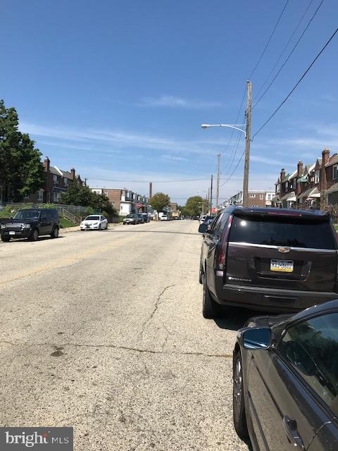 LAWNCREST - Residential