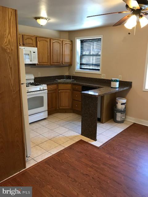 LAWNCREST - Residential