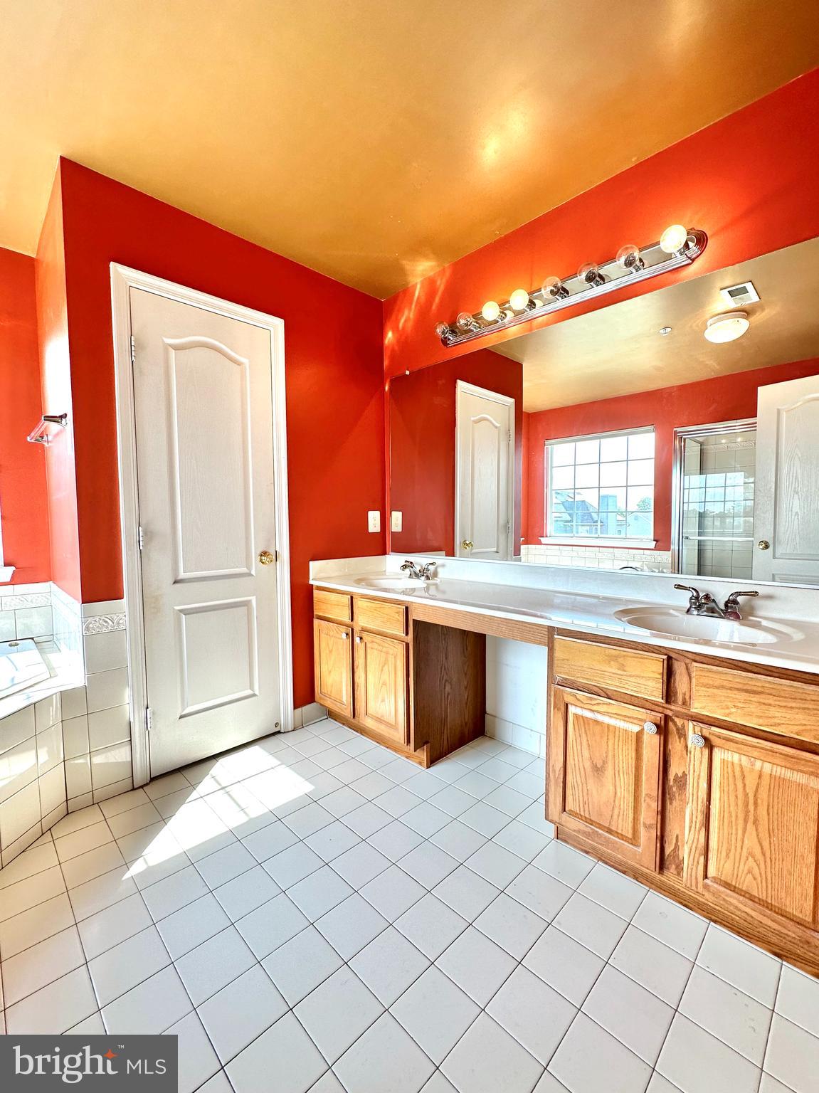 PERRYWOOD - Residential