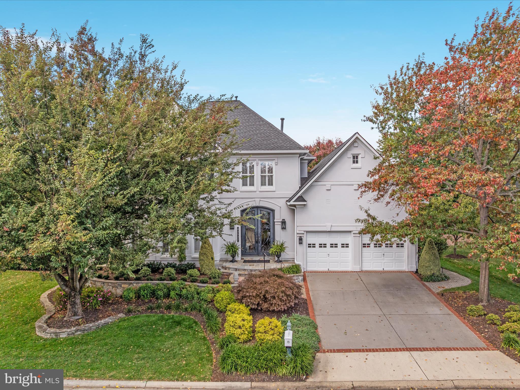 RIVER CREEK - Residential