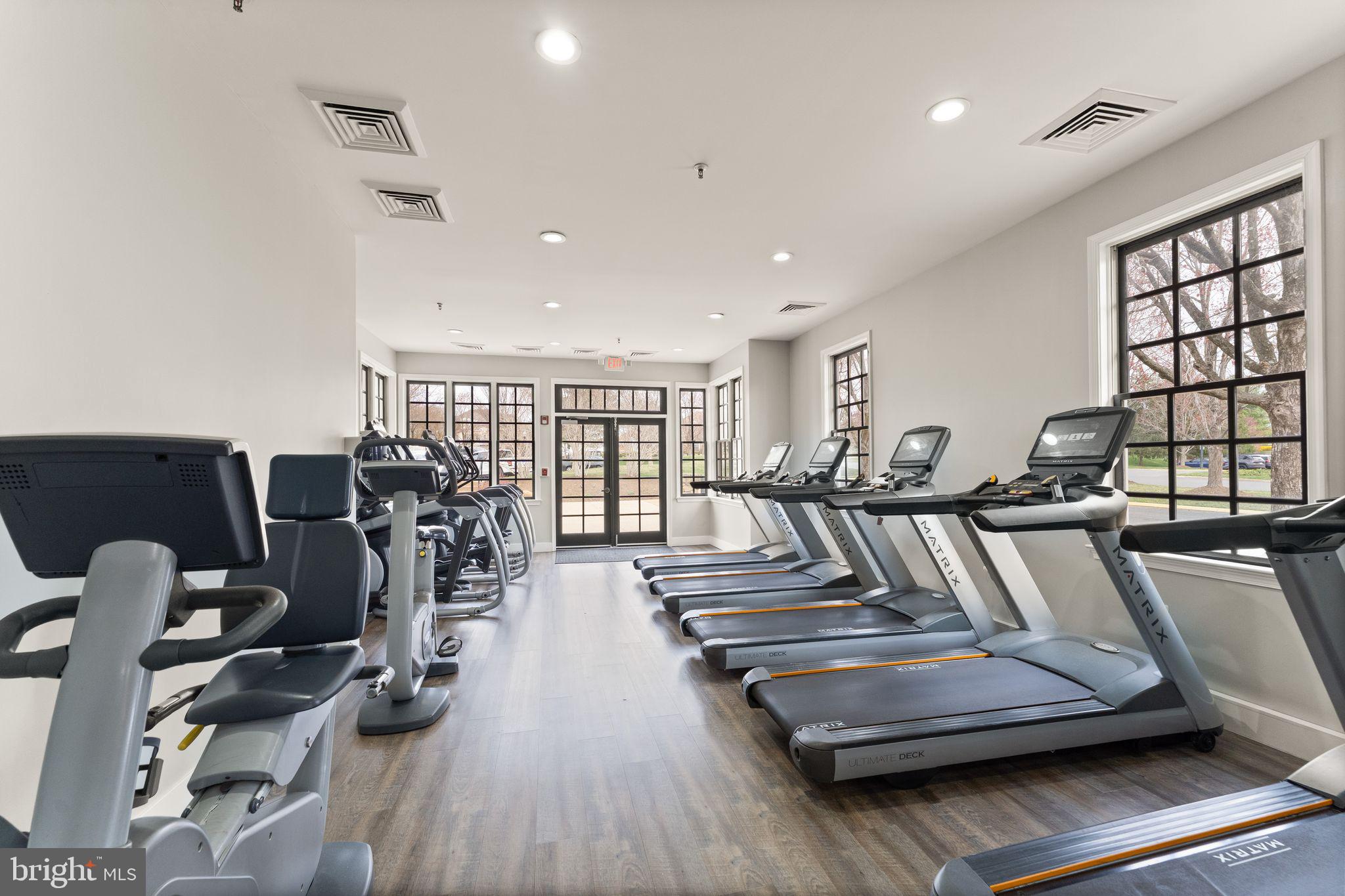 RIVER CREEK - Residential