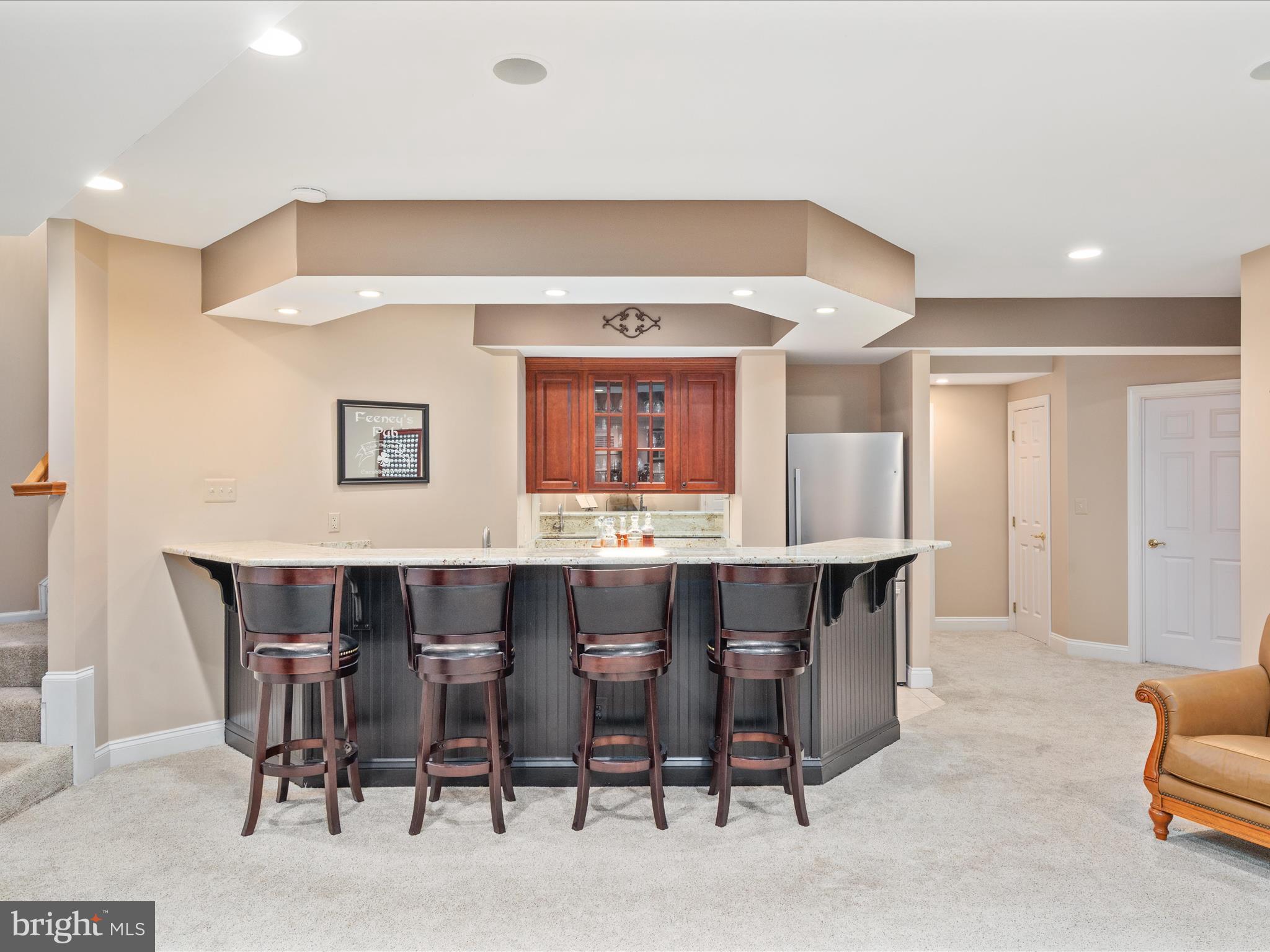 RIVER CREEK - Residential