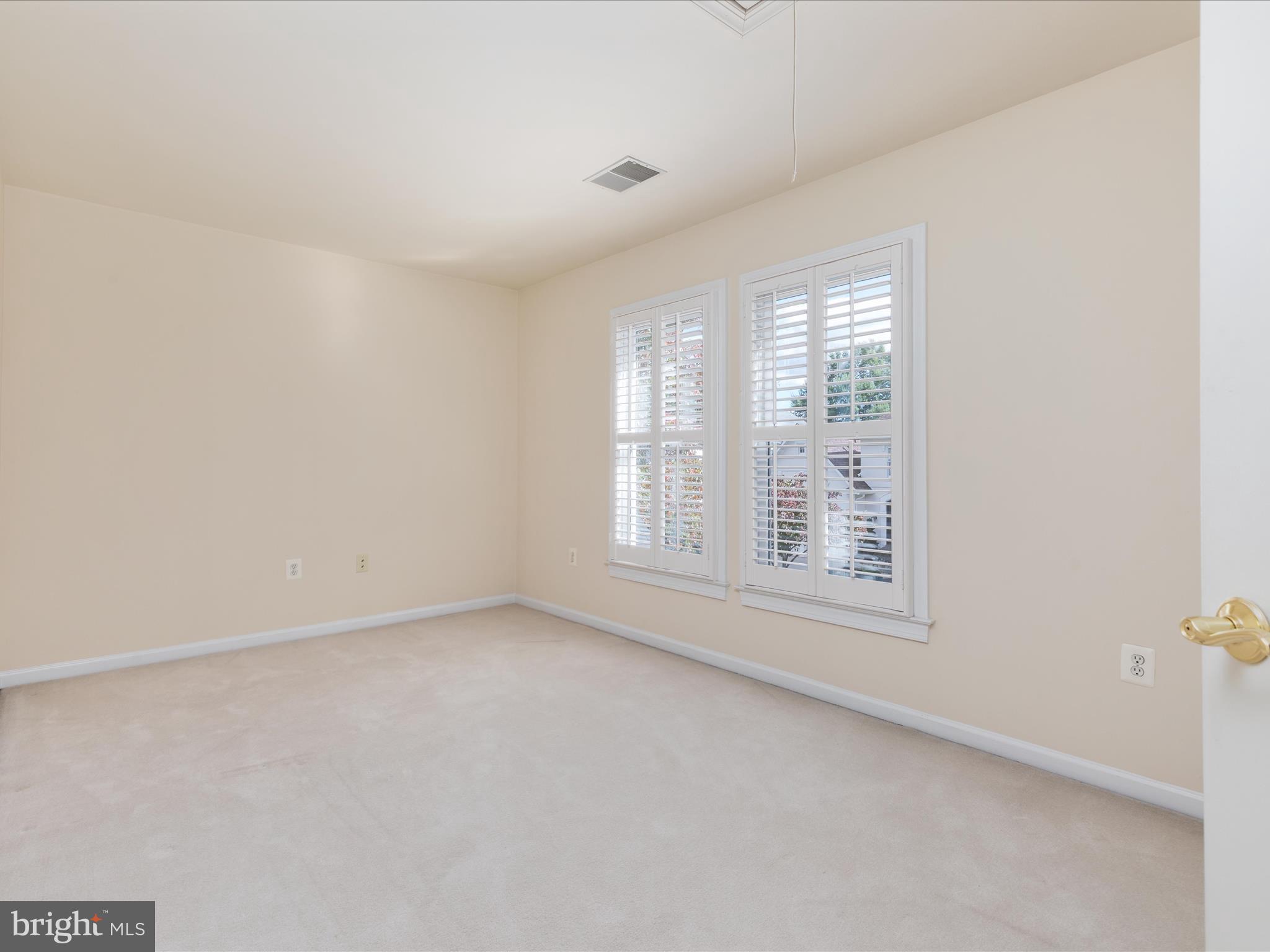 RIVER CREEK - Residential