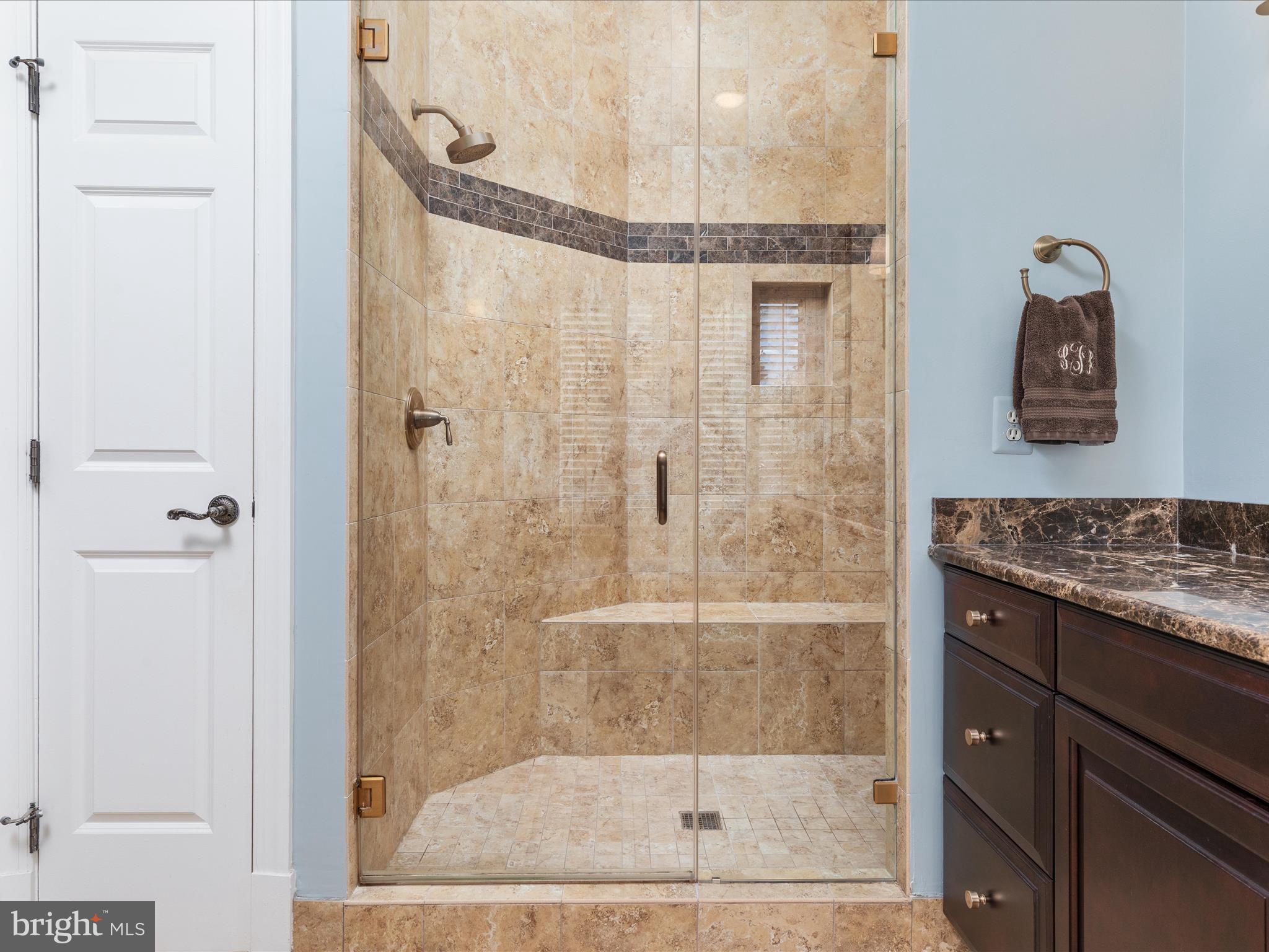 RIVER CREEK - Residential