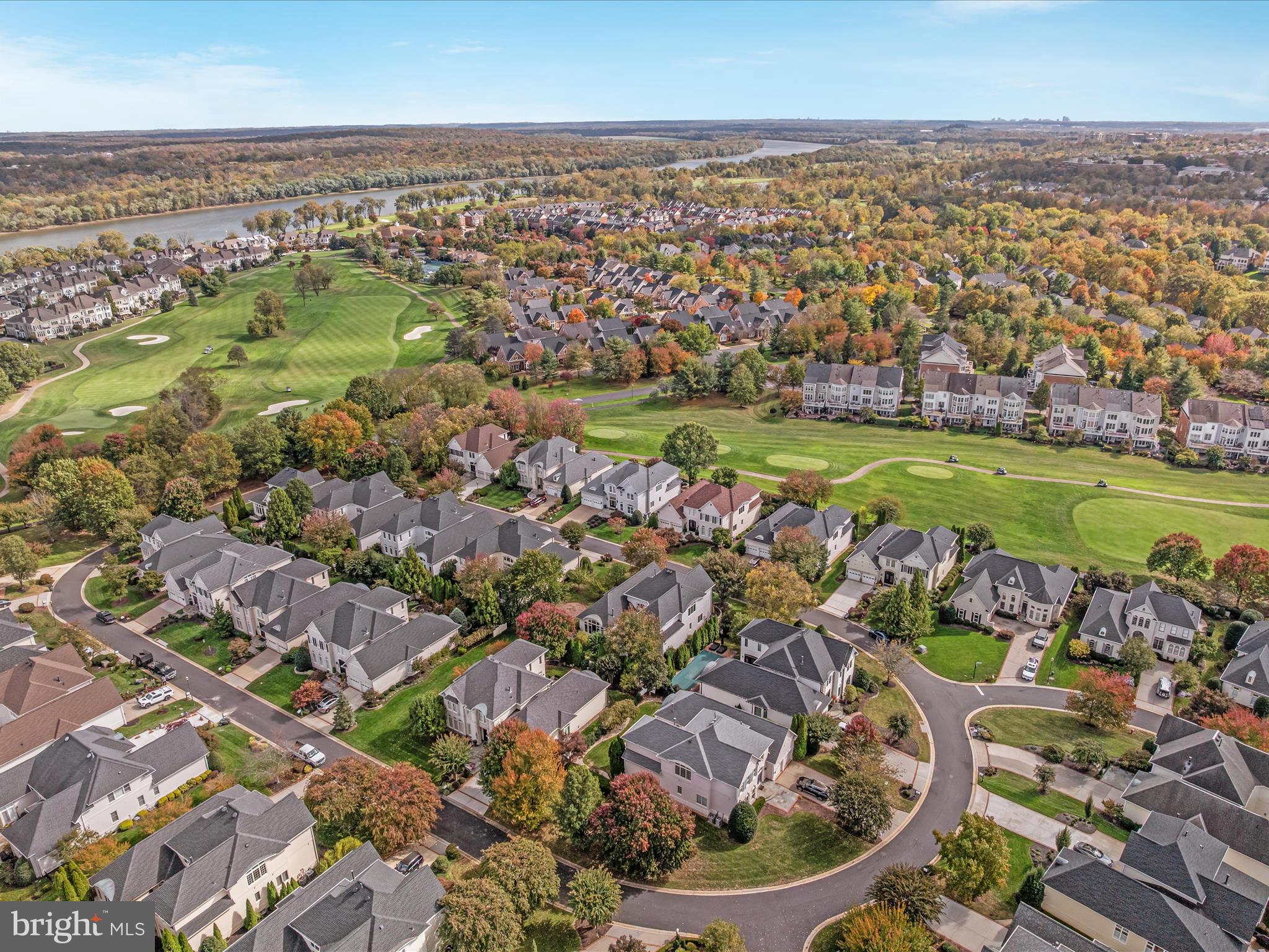 RIVER CREEK - Residential