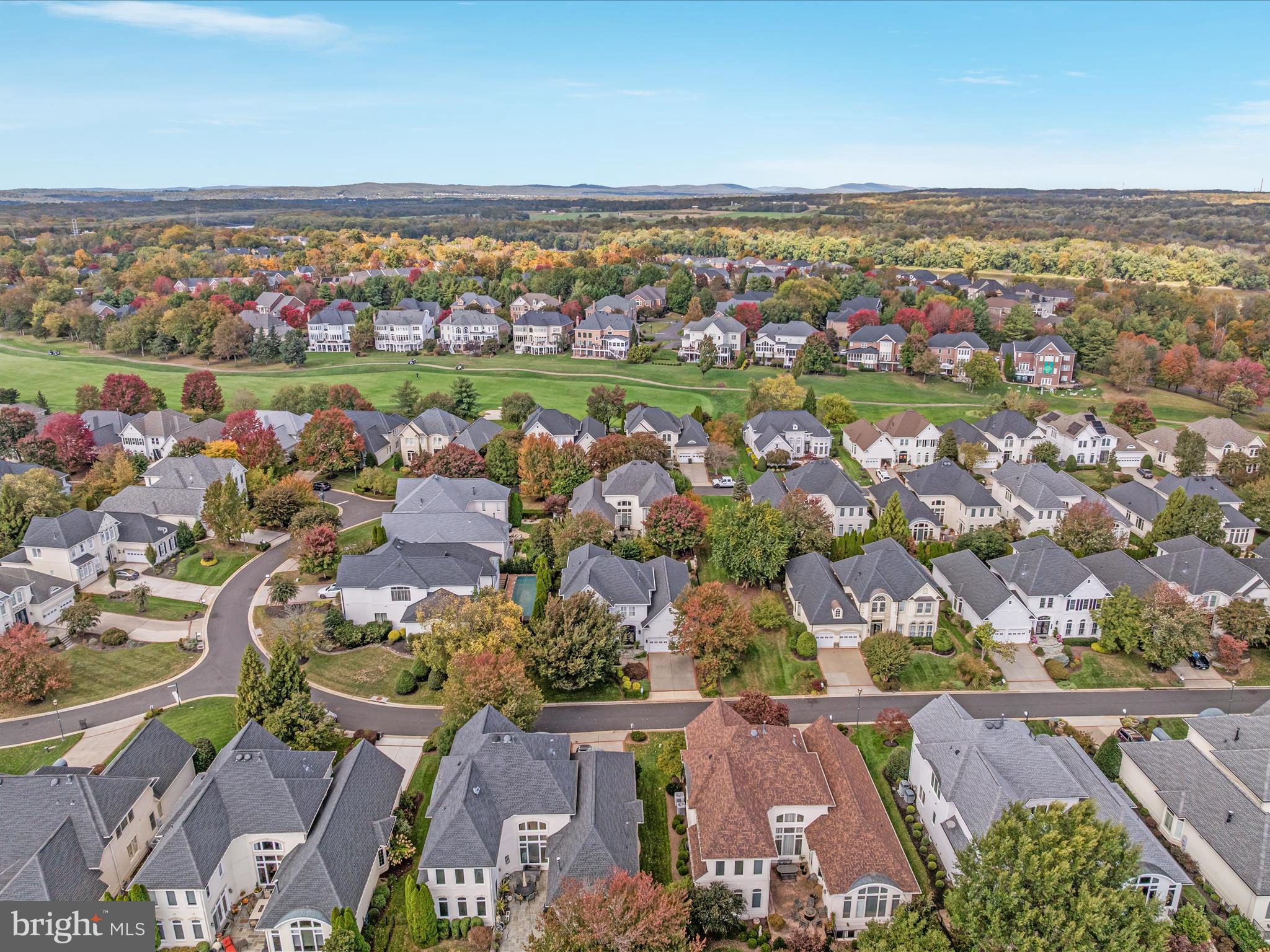 RIVER CREEK - Residential