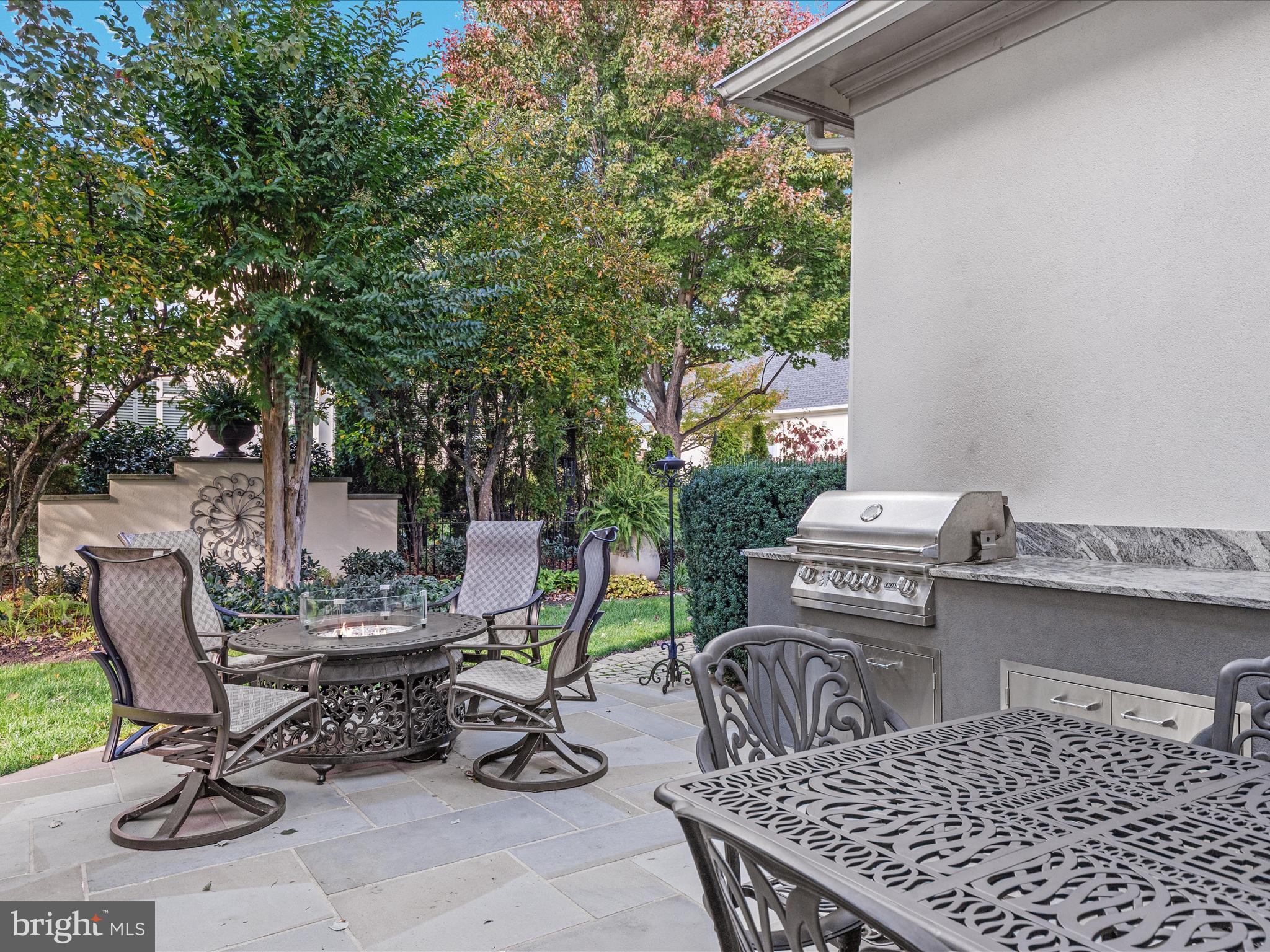 RIVER CREEK - Residential